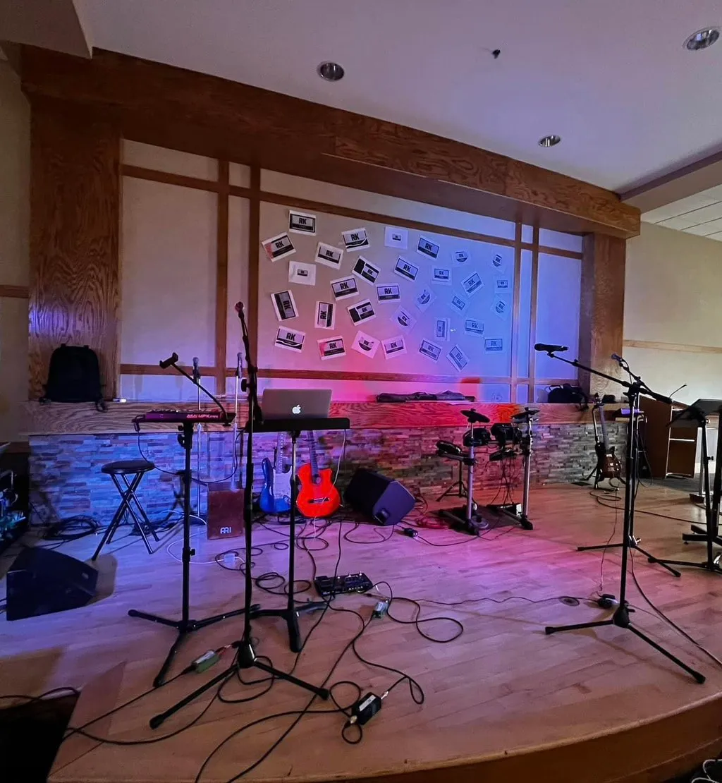 Beyond the DJ booth—full support for live performances. Our versatile audio and lighting rig ready for a night of live music and dynamic sound.